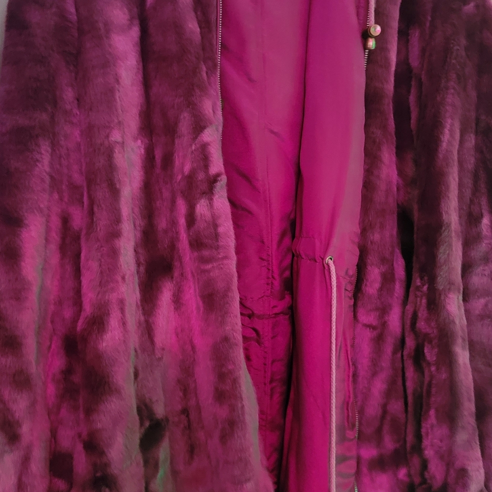 YBS Fuzzy Purple/burgundy Faux Fur Coat Reversabl With Big Hood! - Picture 2 of 4